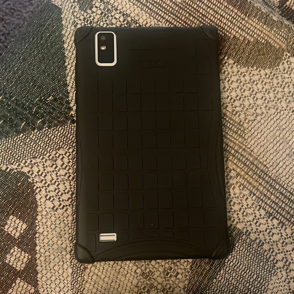 FoxxD T8 Plus / White / 32GB, 4G-LTE, 2GB of Ram
